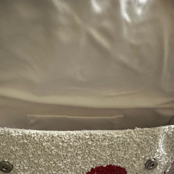 *Viral *Hard to Find *Sold out Everywhere beaded Tomato Design Shoulder Bag - Picture 4 of 5